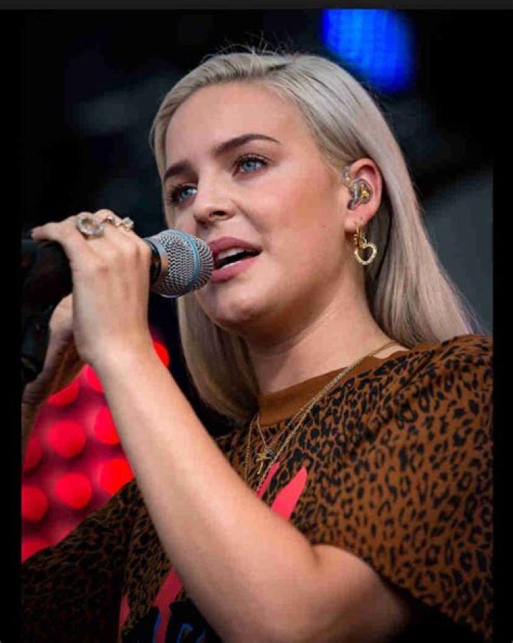 Anne-Marie